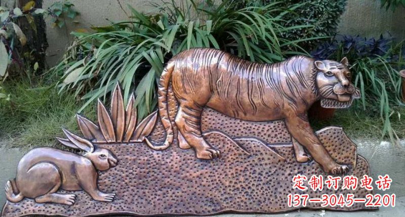 天津锻铜动物雕塑