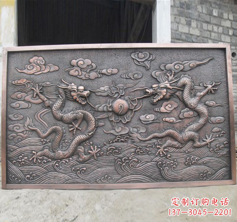 天津锻铜双龙戏珠浮雕雕塑