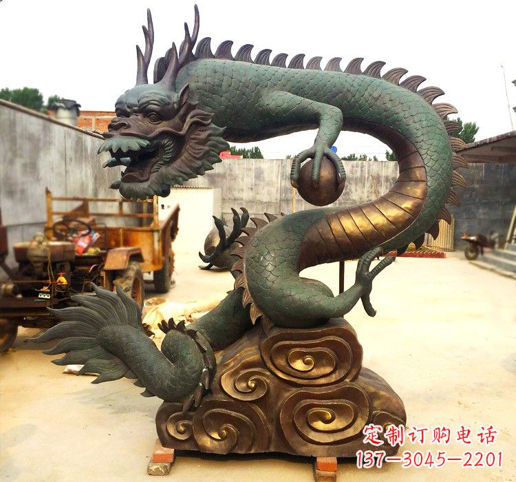 天津精致铜雕飞龙珠