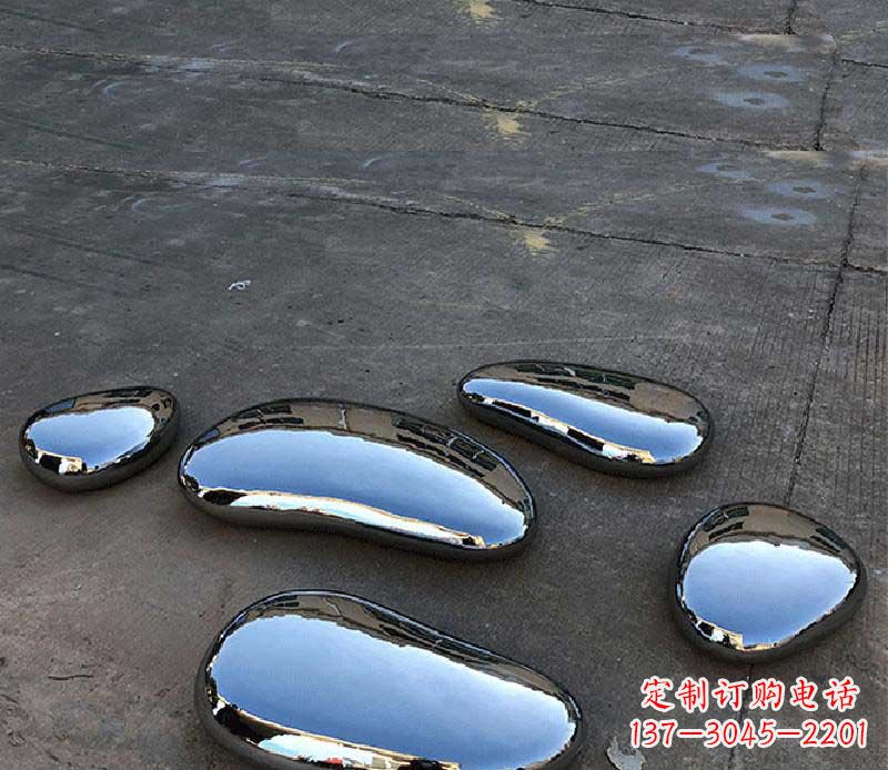 天津不锈钢水滴景观雕塑美轮美奂,营造自然灵动