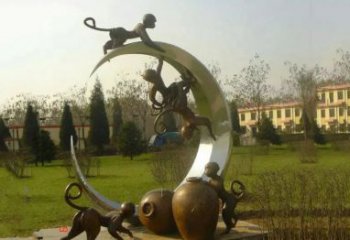 天津不锈钢猴子拉月亮雕塑