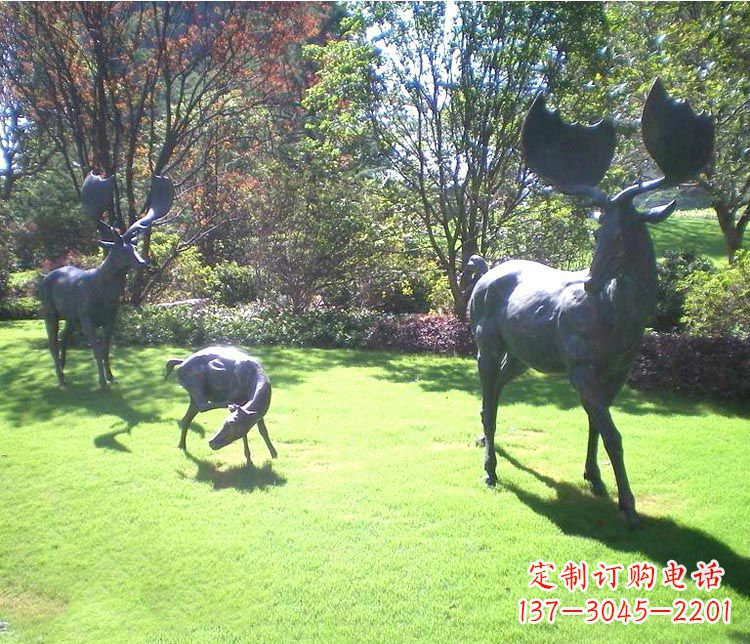 天津公园大角鹿铜雕