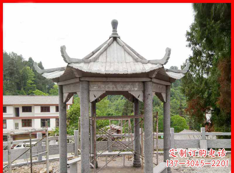 天津公园大理石六角石雕凉亭