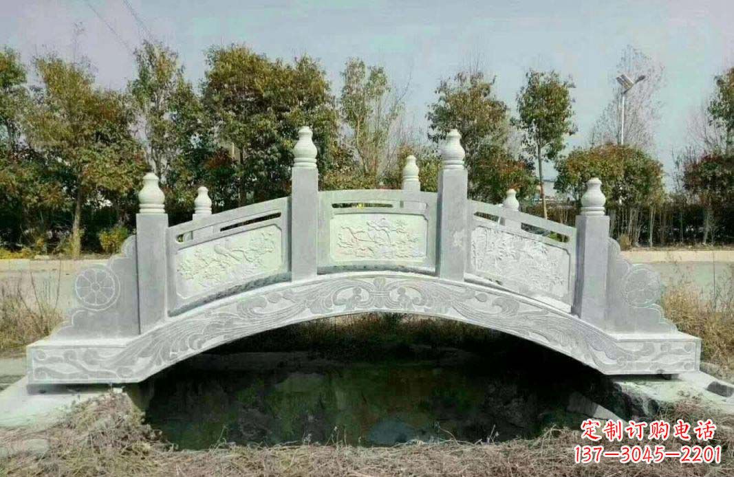 天津公园大理石桥雕塑