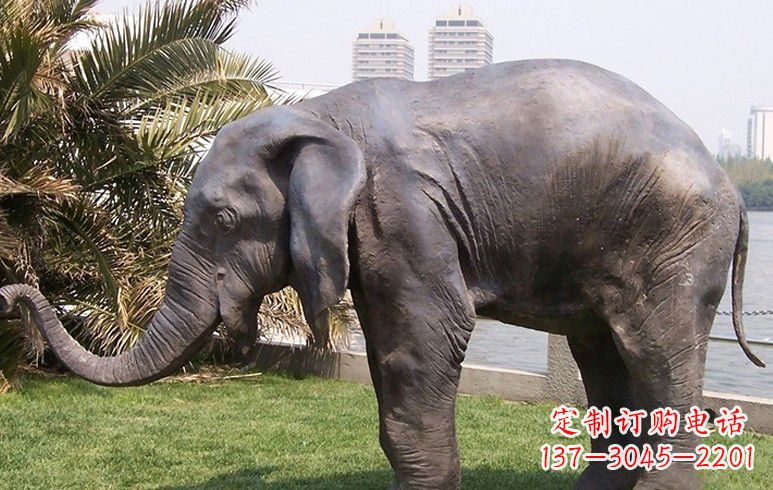 天津公园大象铜雕塑