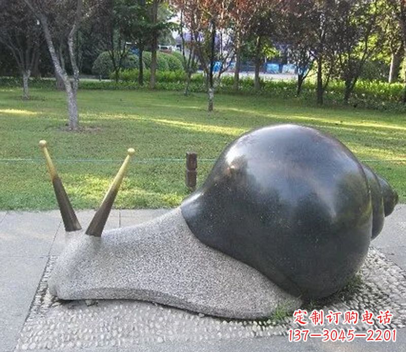 天津公园动物蜗牛景观石雕