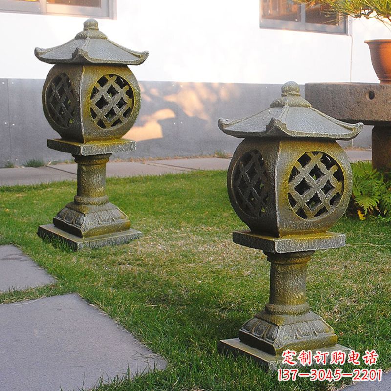 天津公园仿古石灯笼