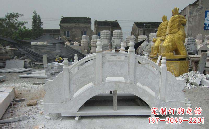天津精美的大理石拱桥雕塑