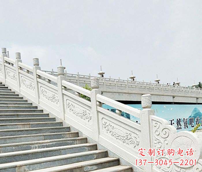 天津精美绝伦的汉白玉石栏板雕塑