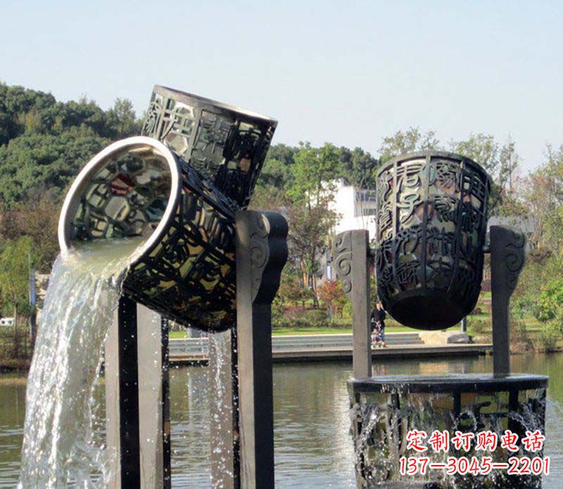 天津公园水缸喷泉铜雕