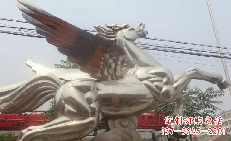 天津广场不锈钢飞马雕塑 (2)