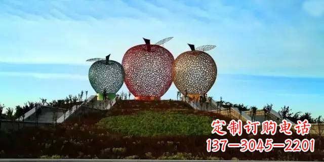 天津广场不锈钢镂空苹果雕塑