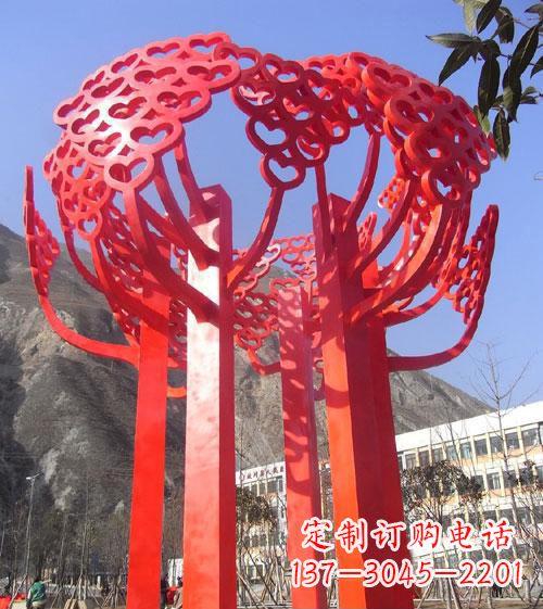 天津广场不锈钢心形树叶大树雕塑