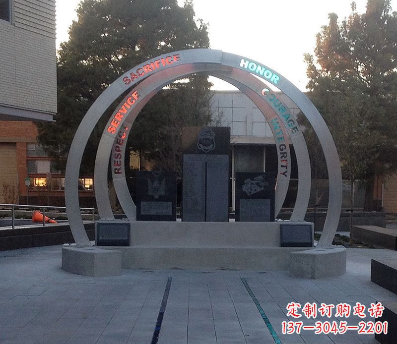 天津创意无限的不锈钢圆环雕塑