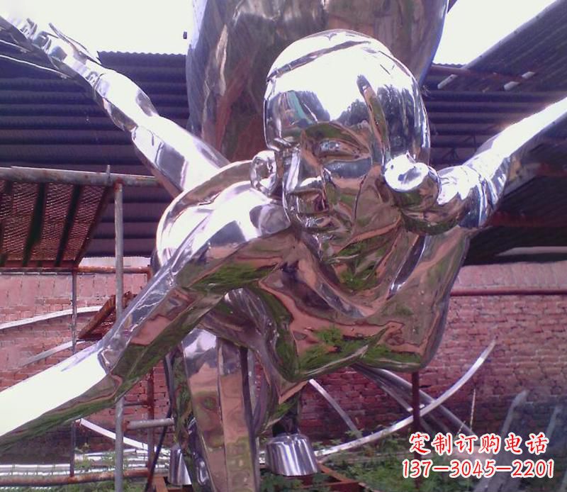 天津广场不锈钢运动员雕塑