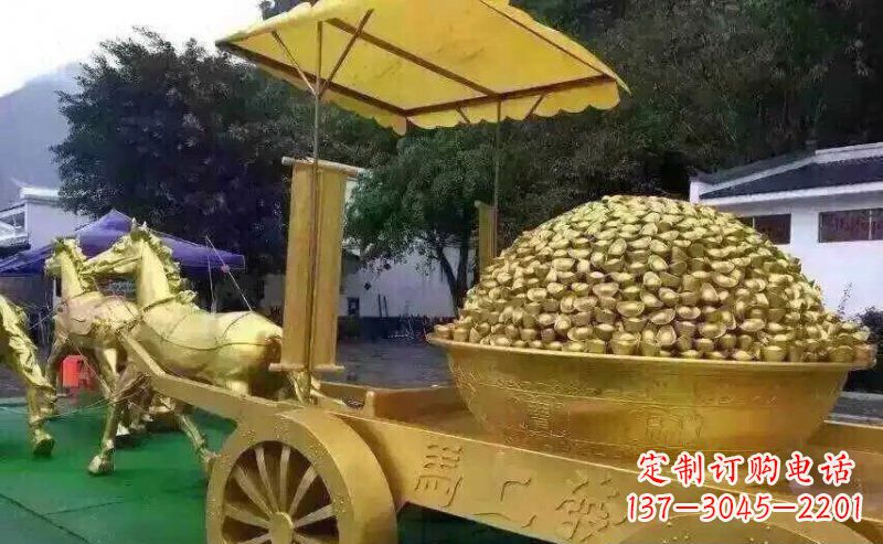 天津广场仿铜马拉车玻璃钢景观雕塑
