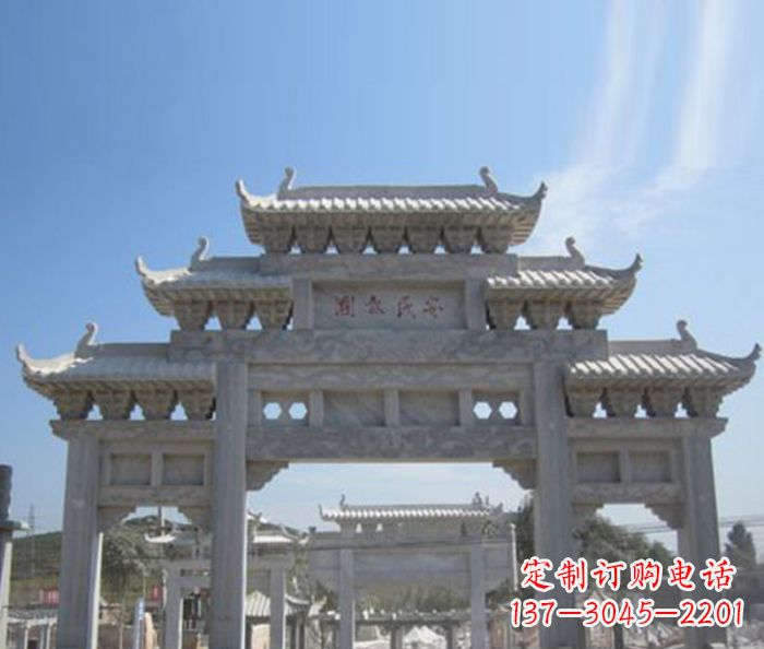 天津三门石雕牌坊精美雕塑