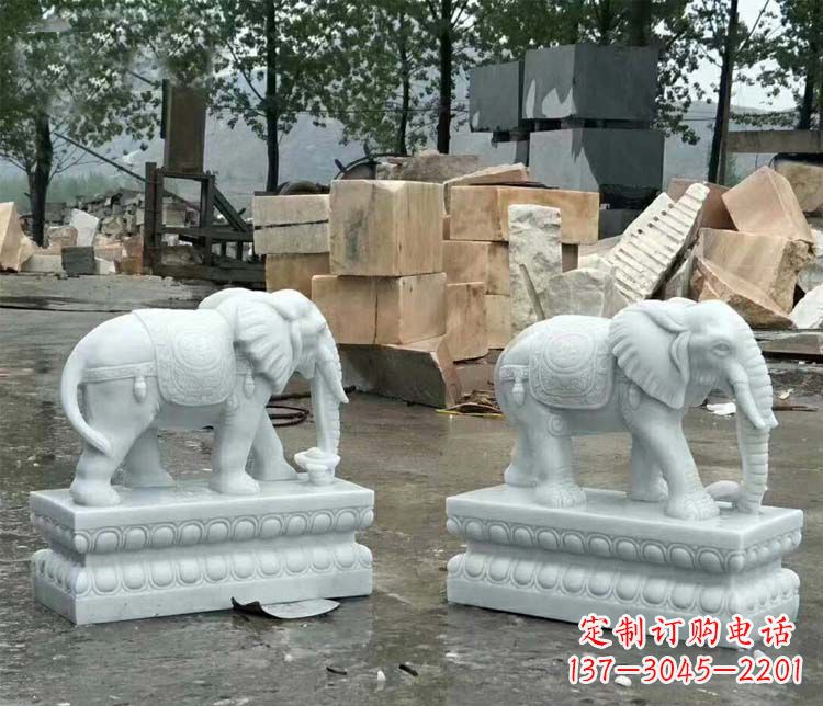 天津守护吉祥家门的玉质大象雕塑