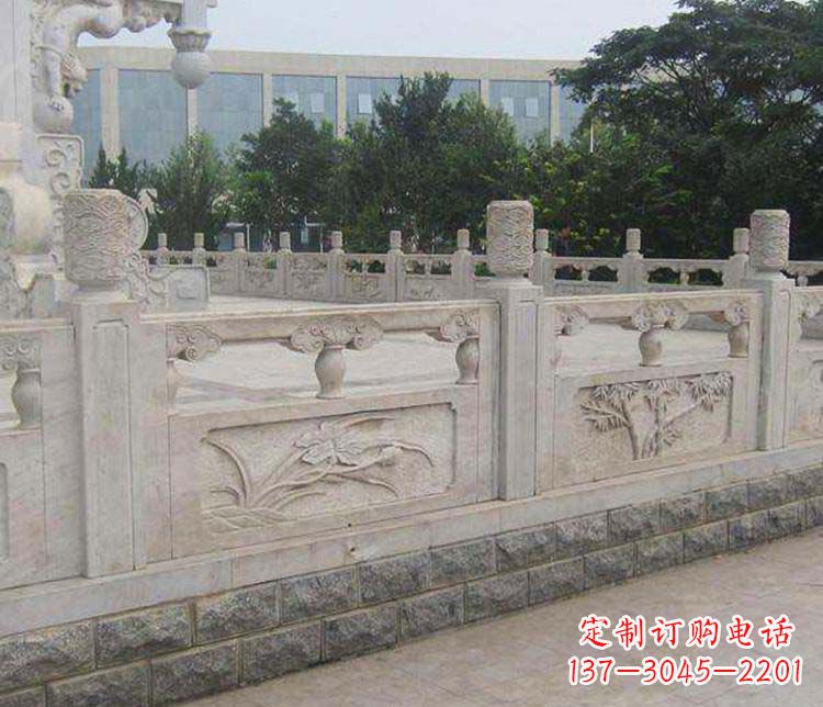 天津中领雕塑:精美石材栏板雕塑