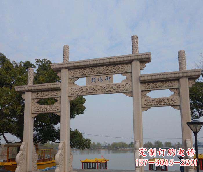 天津景区三门古典牌坊石雕