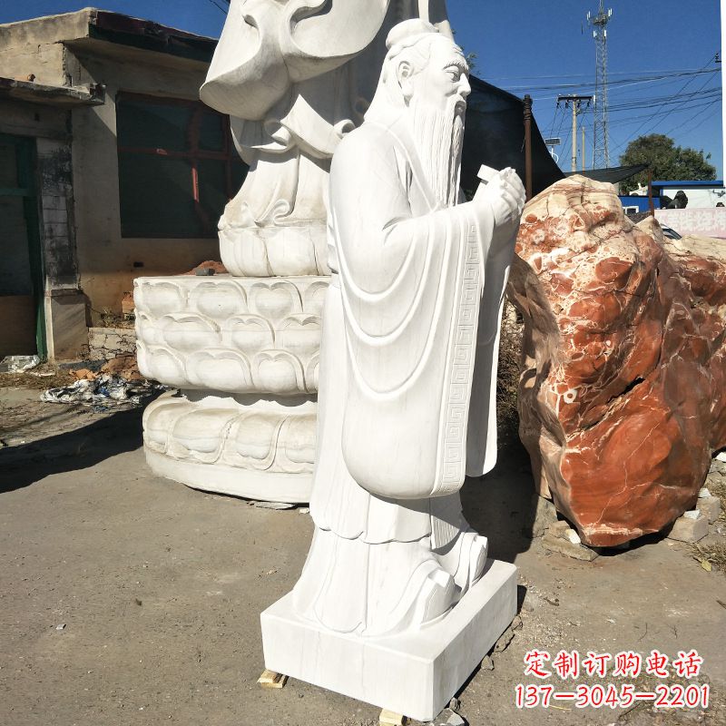 天津孔子石雕塑