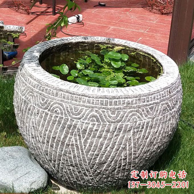 天津老青石花盆雕塑：独特的家居艺术装饰
