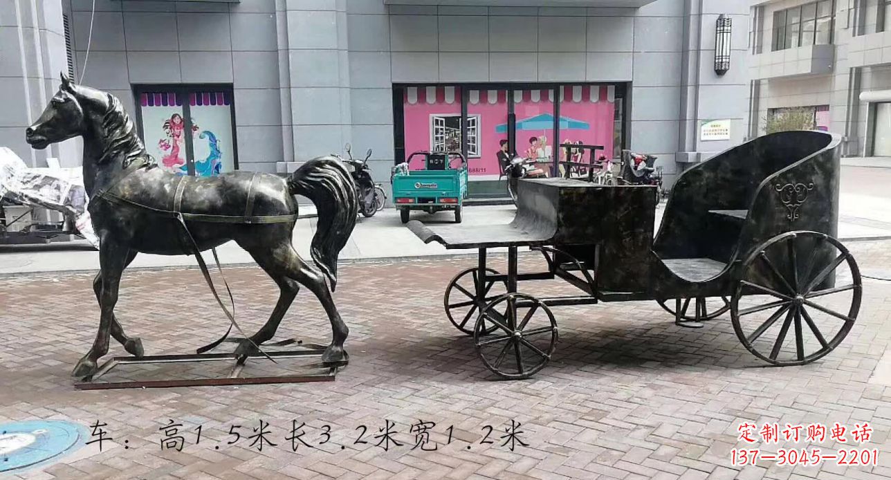 天津马车景观铜雕