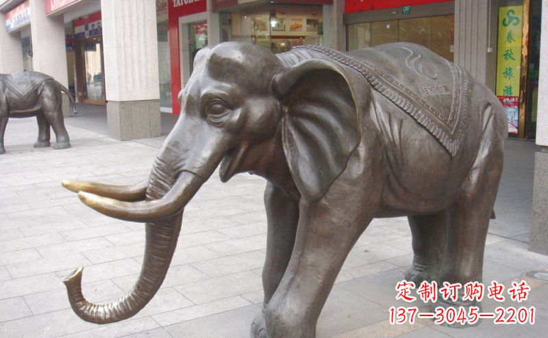 天津祥和如意的铜制大象雕塑