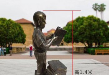 天津铜雕少年，看书的小男孩雕塑