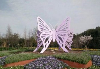 天津流动而优雅的蝴蝶雕塑