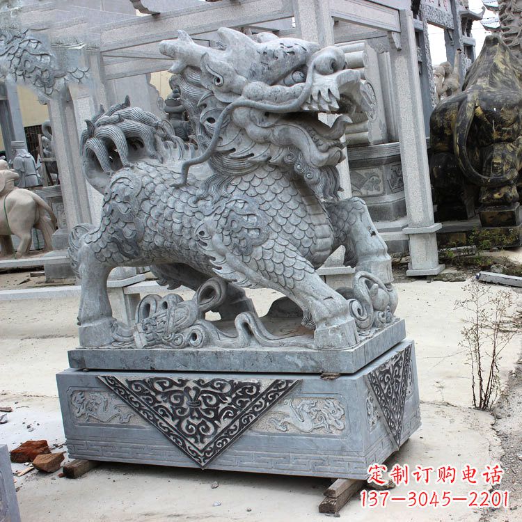 天津色彩缤纷的青石仿古石雕麒麟