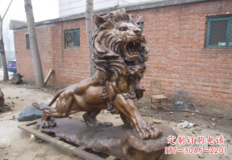 天津高雅华贵的狮子铜雕