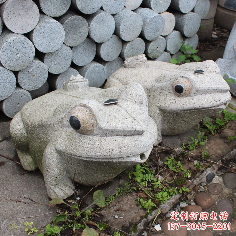 天津石雕青蛙喷水雕塑