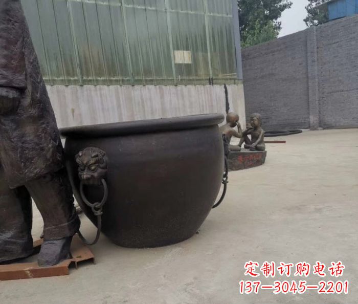 天津水缸铜雕塑 (2)