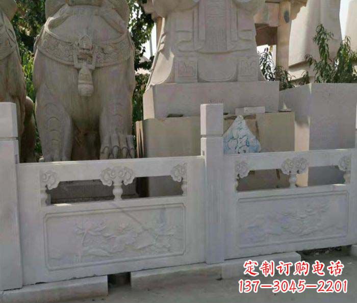 天津寺庙景观汉白玉石浮雕栏板