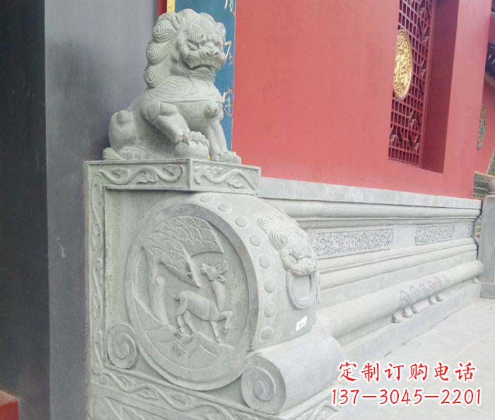 天津寺庙景观狮子石门墩抱鼓石