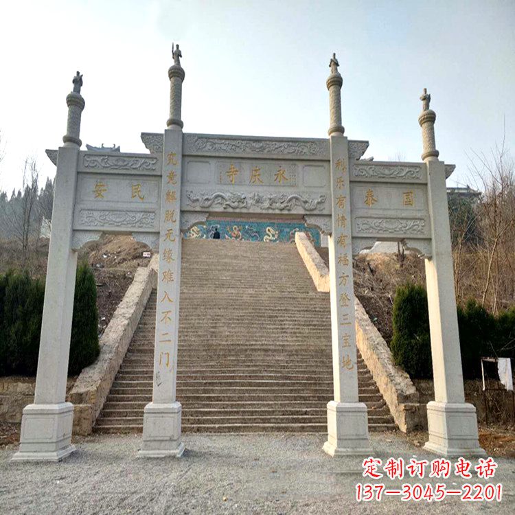 天津寺庙入口无楼牌坊