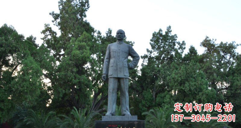 天津孙近代名人铜雕_1