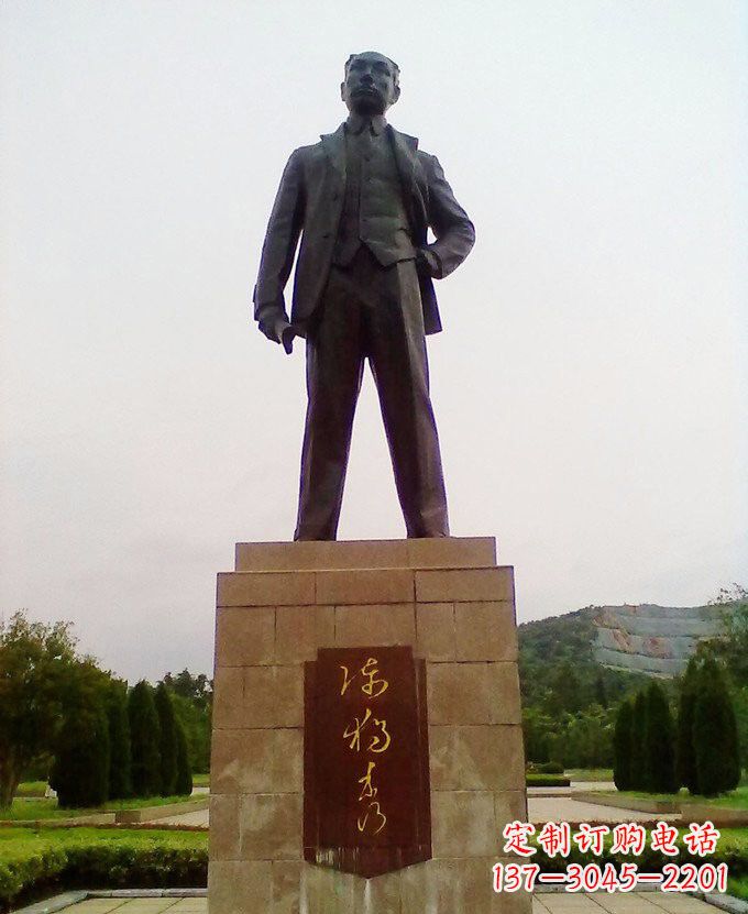 天津铜雕近代名人陈独秀