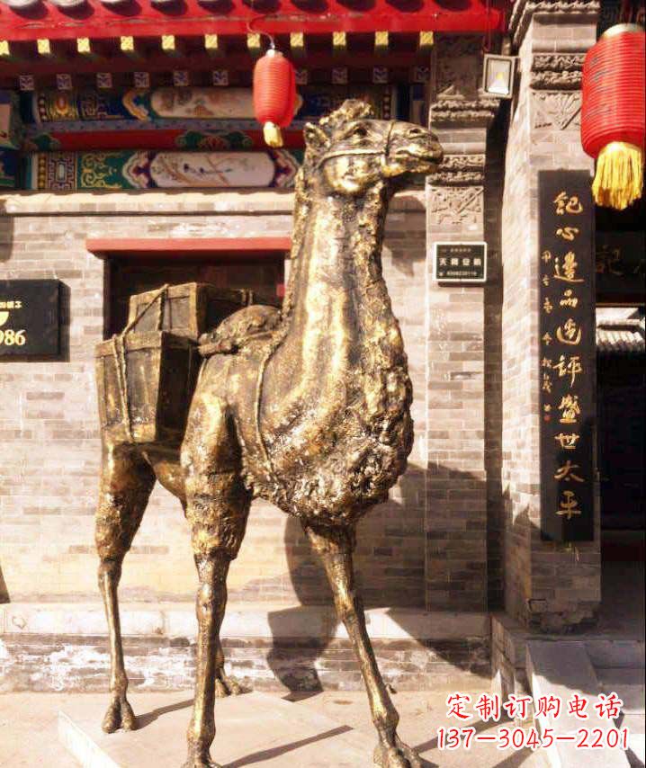 天津驮行李的骆驼动物铜雕