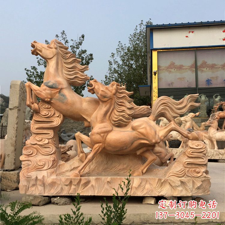 天津晚霞红奔马群雕