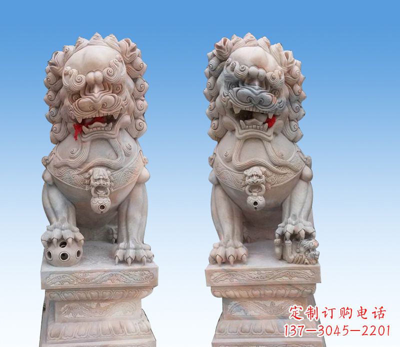 天津晚霞红踩球狮子石雕