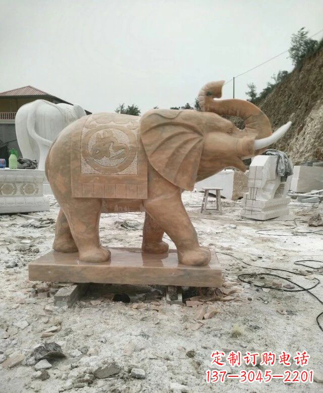 天津晚霞红吉祥如意大象雕塑
