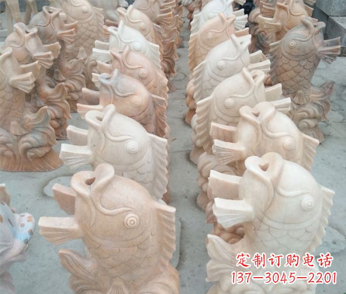 天津晚霞红喷水鲤鱼公园石雕 (2)