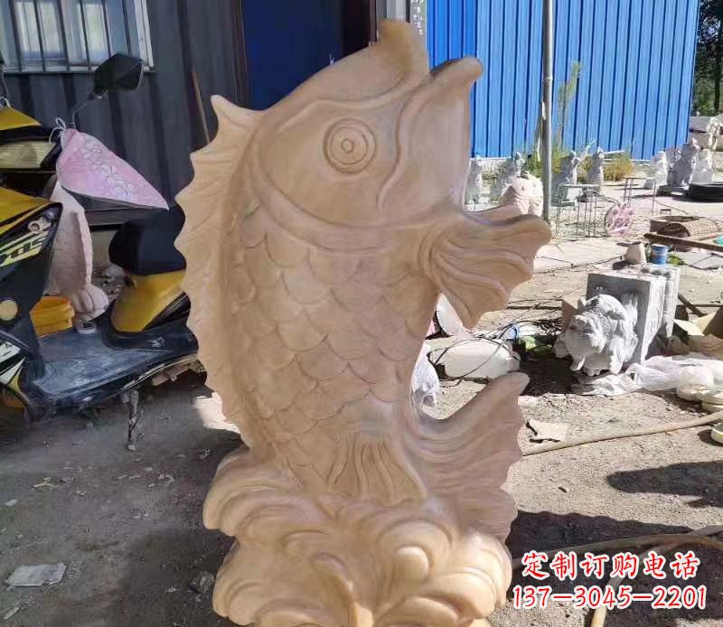 天津晚霞红喷水鲤鱼石雕