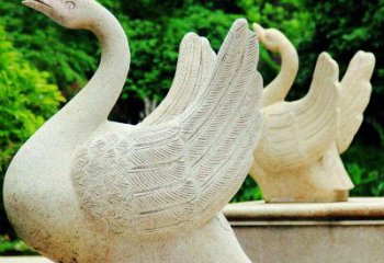 天津高雅优美的砂岩天鹅雕塑