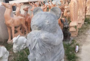 天津青石熊猫雕塑，传承古典文化