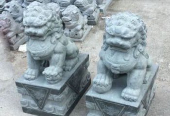 天津青石小狮子门口石雕，精美传统风格