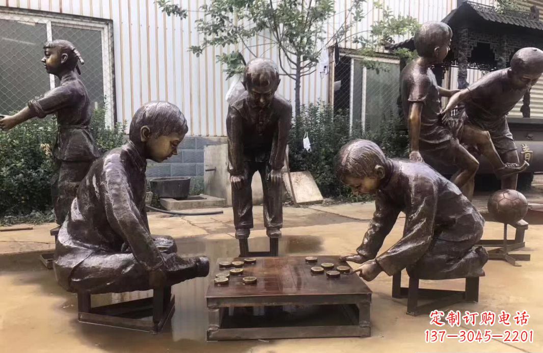 天津下象棋儿童铜雕