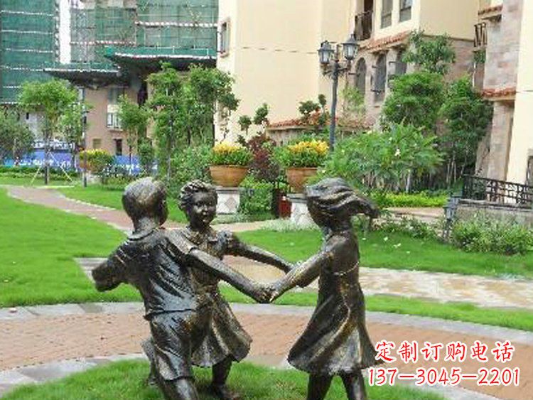 天津小区铜雕儿童玩游戏人物雕塑